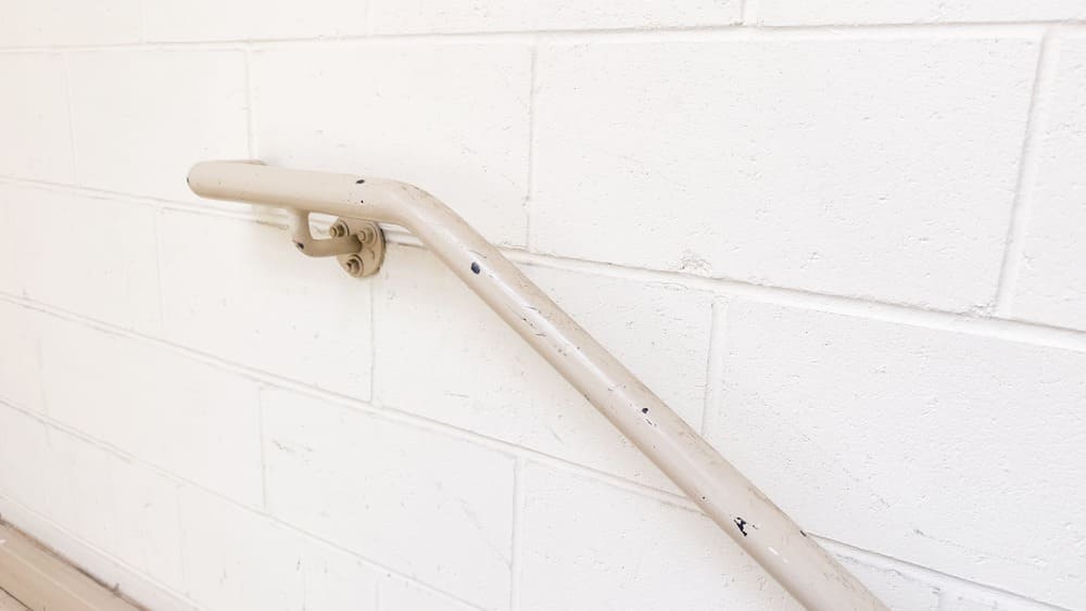 Алюминиевые поручни