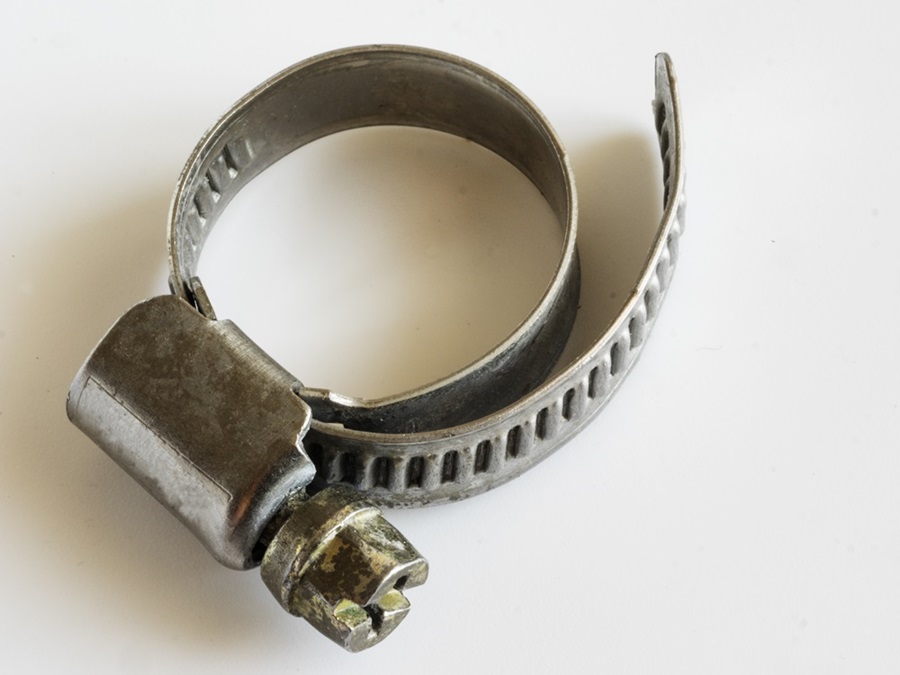 Преимущества червячных хомутов